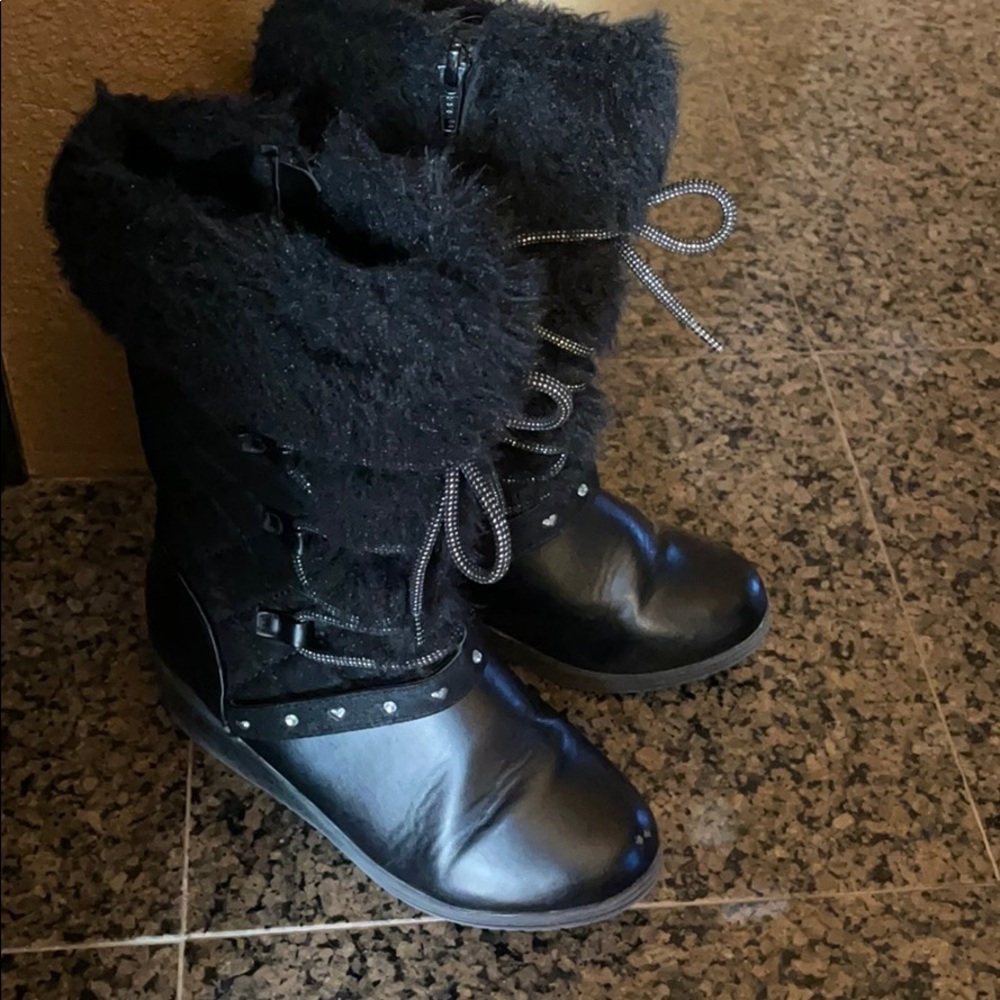 CRB BOOTS GIRLS WITH HEARTS ♥️